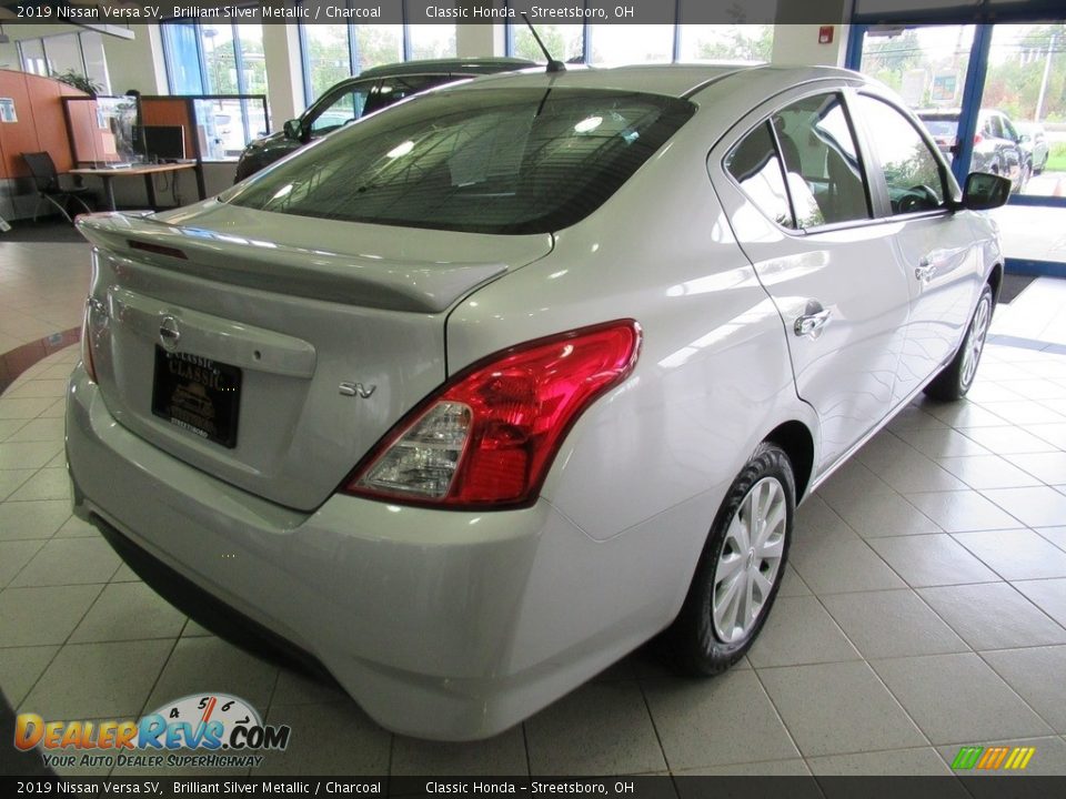 2019 Nissan Versa SV Brilliant Silver Metallic / Charcoal Photo #7