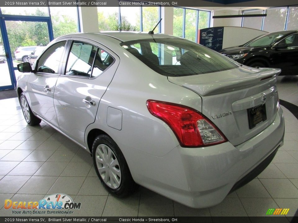 2019 Nissan Versa SV Brilliant Silver Metallic / Charcoal Photo #9
