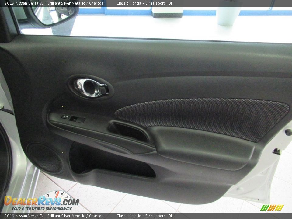 2019 Nissan Versa SV Brilliant Silver Metallic / Charcoal Photo #14