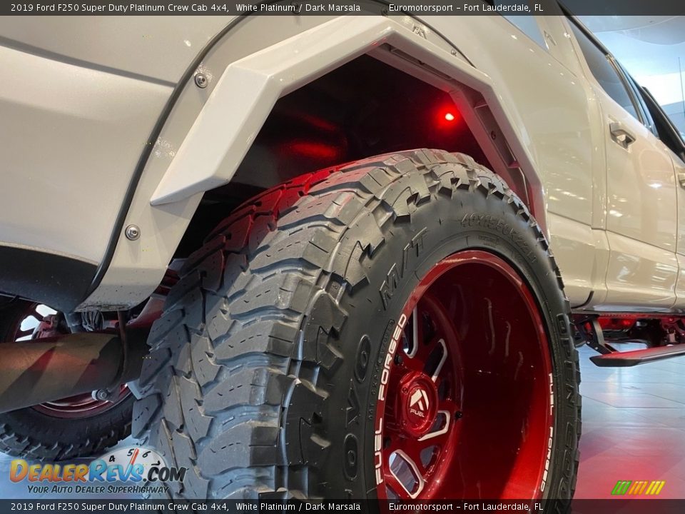 2019 Ford F250 Super Duty Platinum Crew Cab 4x4 White Platinum / Dark Marsala Photo #43