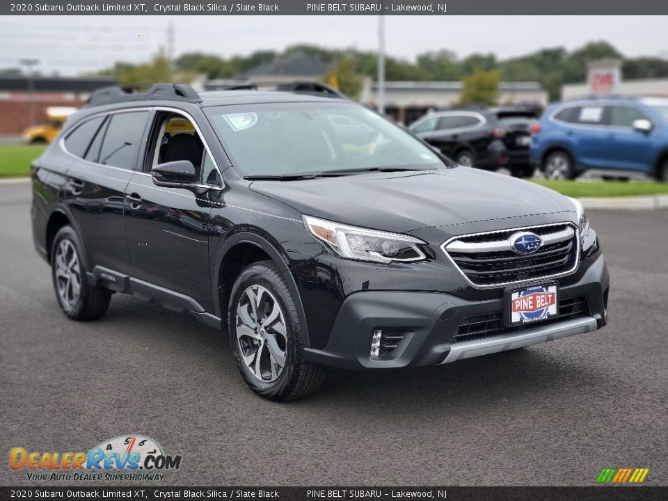 Front 3/4 View of 2020 Subaru Outback Limited XT Photo #1
