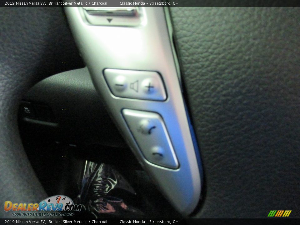 2019 Nissan Versa SV Brilliant Silver Metallic / Charcoal Photo #29