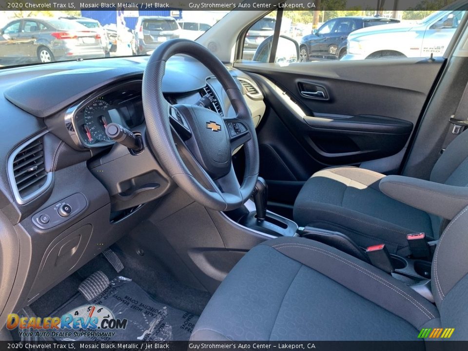 2020 Chevrolet Trax LS Mosaic Black Metallic / Jet Black Photo #8