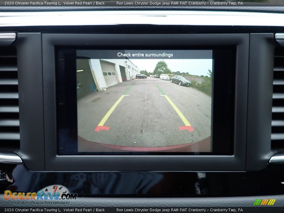 2020 Chrysler Pacifica Touring L Velvet Red Pearl / Black Photo #19