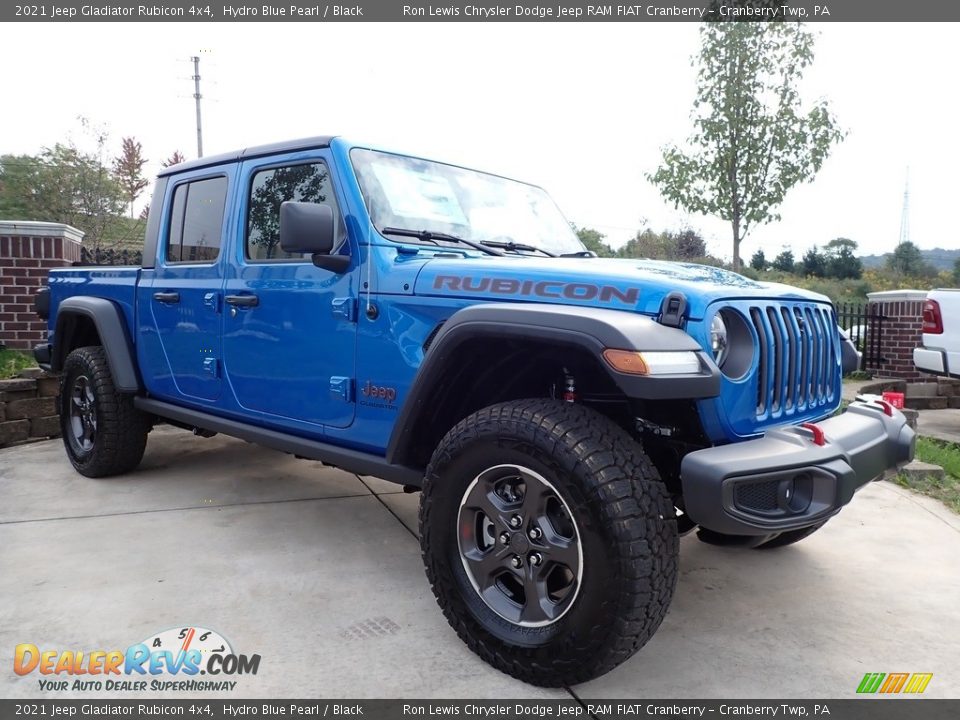 Front 3/4 View of 2021 Jeep Gladiator Rubicon 4x4 Photo #3