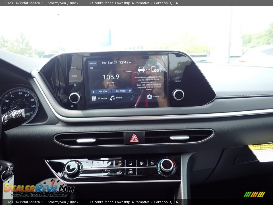 Controls of 2021 Hyundai Sonata SE Photo #13