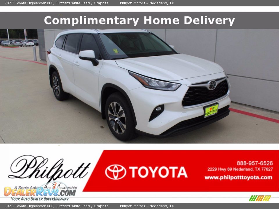 2020 Toyota Highlander XLE Blizzard White Pearl / Graphite Photo #1