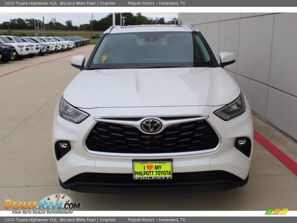 2020 Toyota Highlander XLE Blizzard White Pearl / Graphite Photo #3