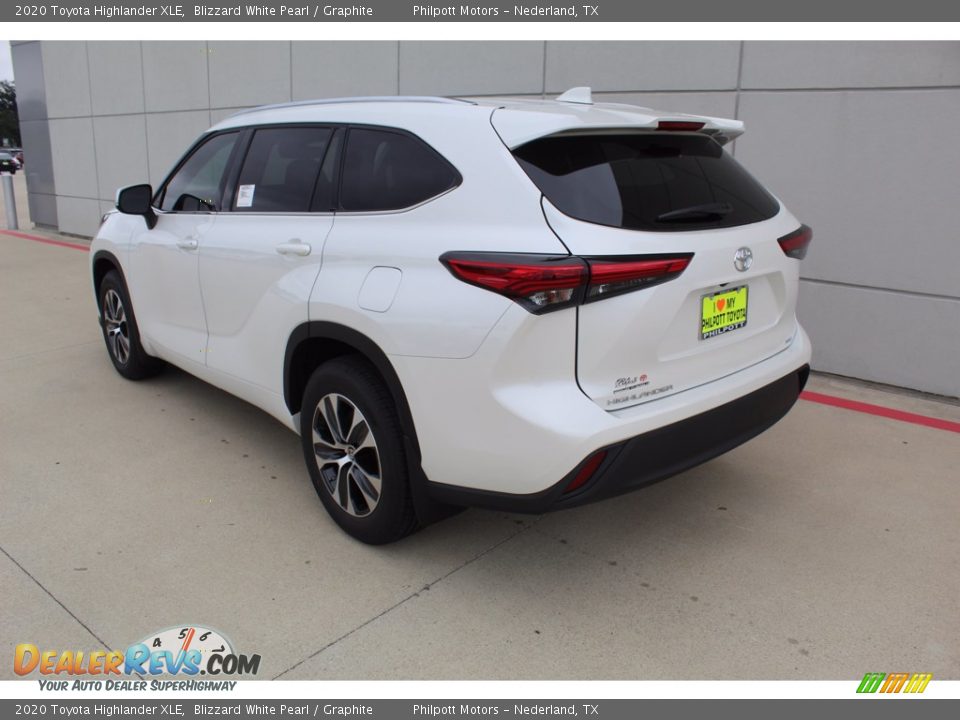 2020 Toyota Highlander XLE Blizzard White Pearl / Graphite Photo #6