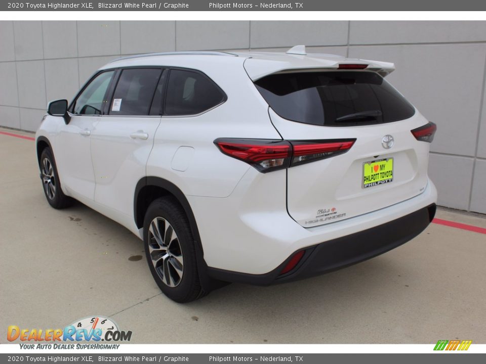 2020 Toyota Highlander XLE Blizzard White Pearl / Graphite Photo #6