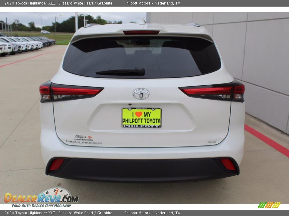 2020 Toyota Highlander XLE Blizzard White Pearl / Graphite Photo #7