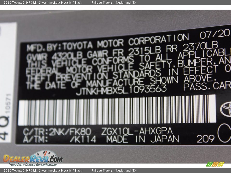 2020 Toyota C-HR XLE Silver Knockout Metallic / Black Photo #24