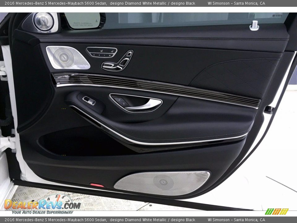 Door Panel of 2016 Mercedes-Benz S Mercedes-Maybach S600 Sedan Photo #24