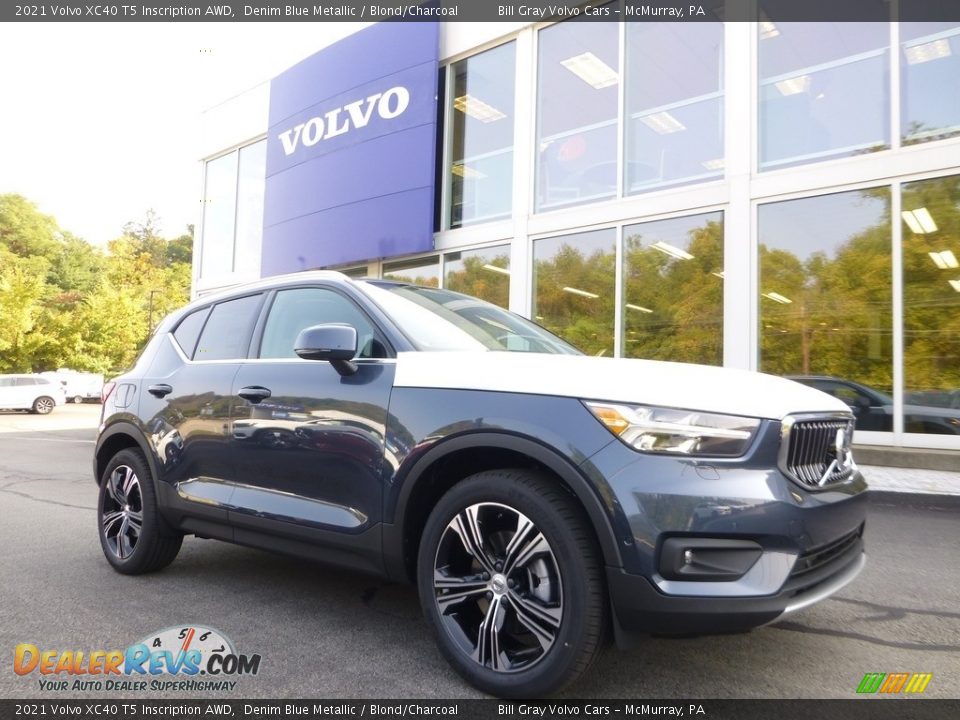 Front 3/4 View of 2021 Volvo XC40 T5 Inscription AWD Photo #1