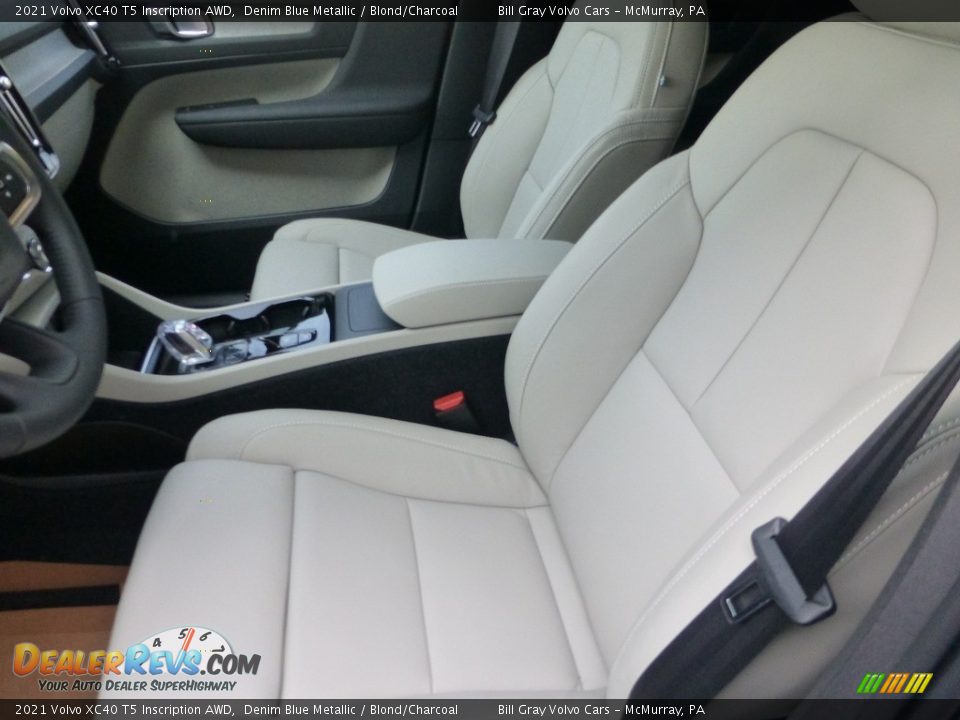 Front Seat of 2021 Volvo XC40 T5 Inscription AWD Photo #7