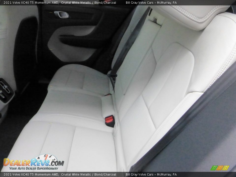 Rear Seat of 2021 Volvo XC40 T5 Momentum AWD Photo #8