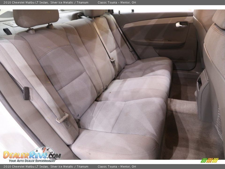 2010 Chevrolet Malibu LT Sedan Silver Ice Metallic / Titanium Photo #12