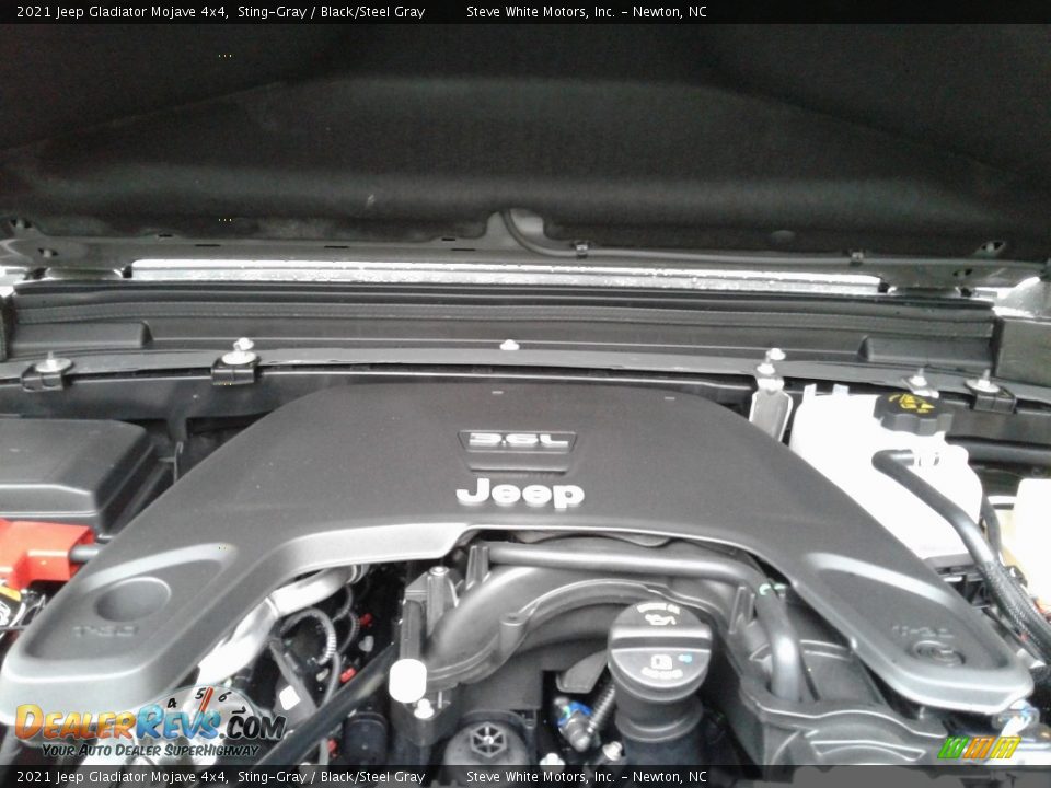 2021 Jeep Gladiator Mojave 4x4 Sting-Gray / Black/Steel Gray Photo #10