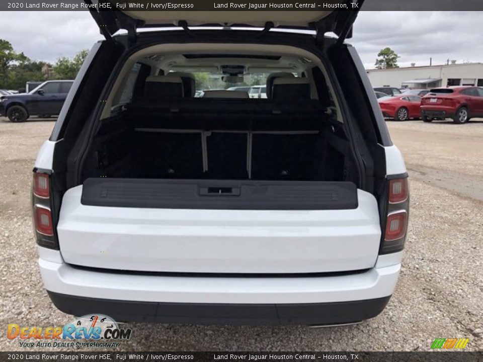 2020 Land Rover Range Rover HSE Trunk Photo #28