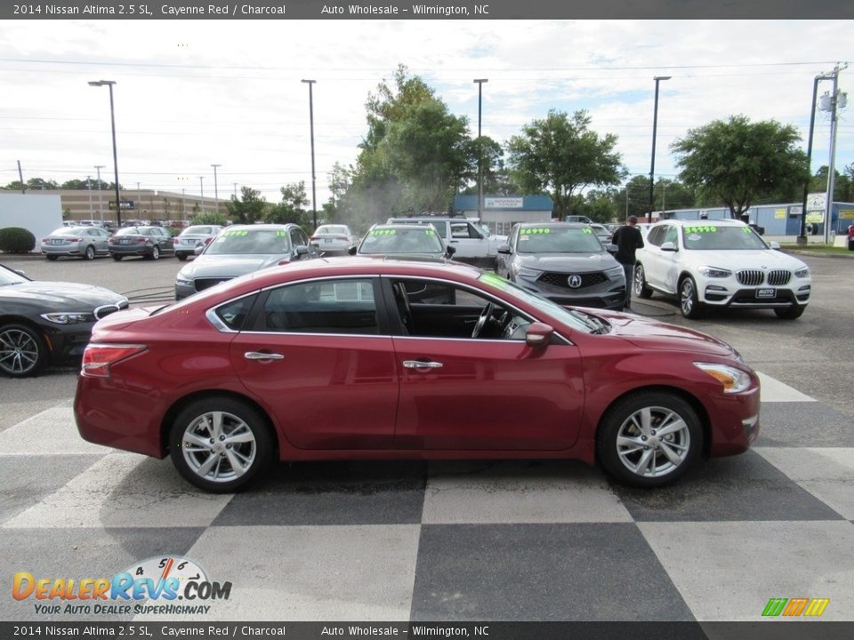 2014 Nissan Altima 2.5 SL Cayenne Red / Charcoal Photo #3