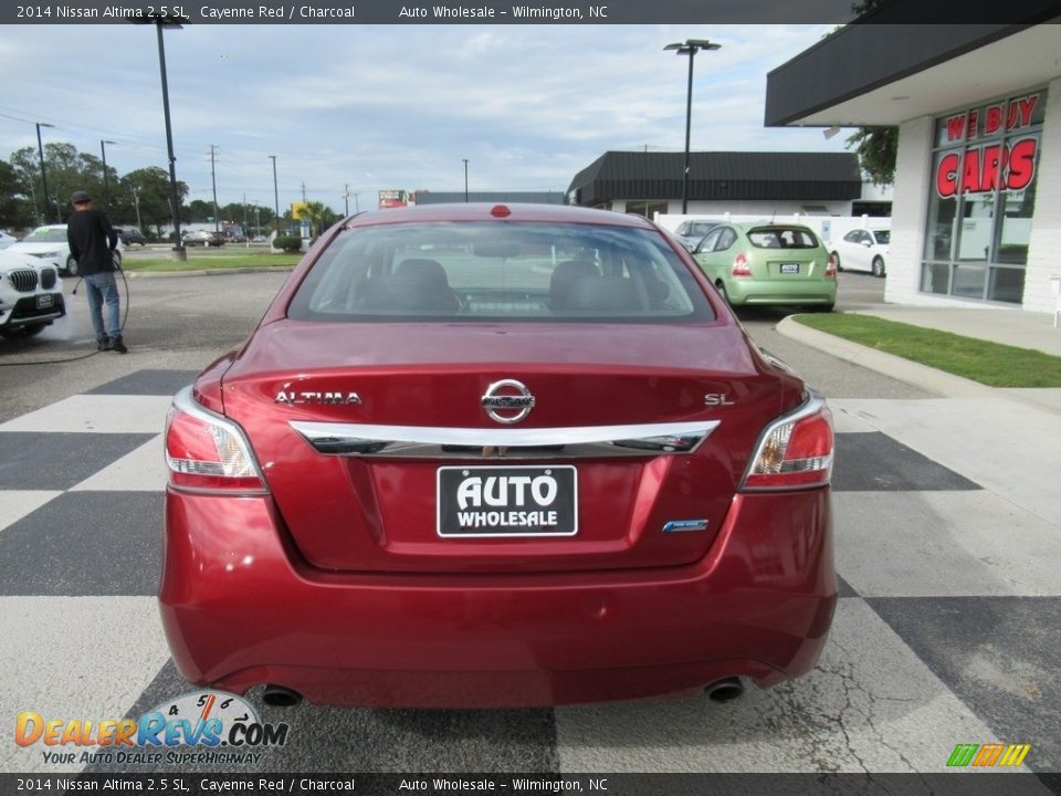 2014 Nissan Altima 2.5 SL Cayenne Red / Charcoal Photo #4