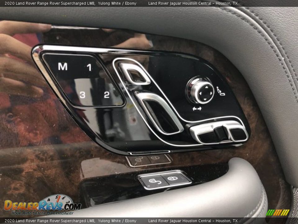 Controls of 2020 Land Rover Range Rover Supercharged LWB Photo #15