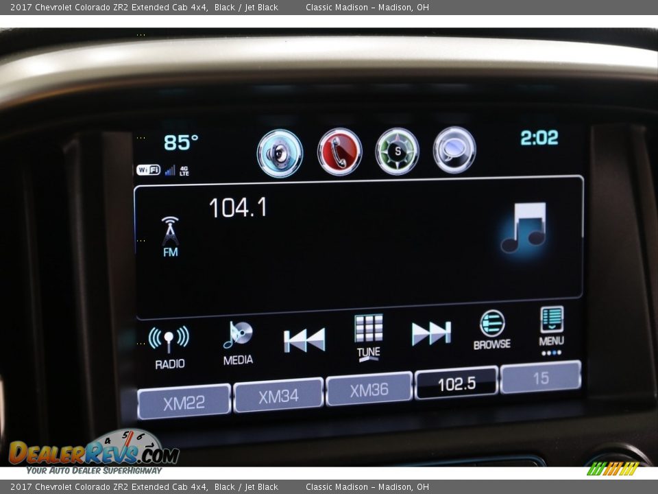 Controls of 2017 Chevrolet Colorado ZR2 Extended Cab 4x4 Photo #11