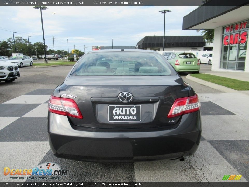2011 Toyota Camry LE Magnetic Gray Metallic / Ash Photo #4
