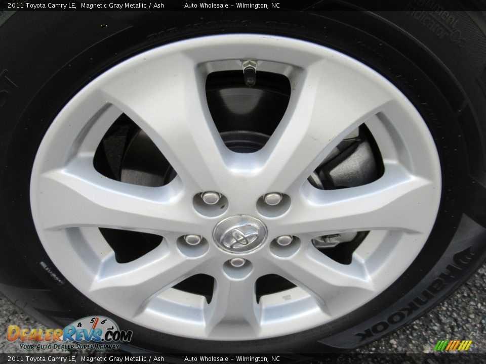 2011 Toyota Camry LE Magnetic Gray Metallic / Ash Photo #7