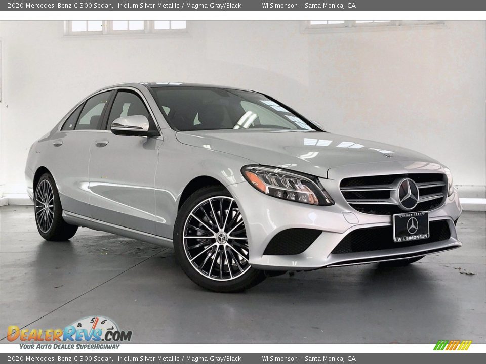 Front 3/4 View of 2020 Mercedes-Benz C 300 Sedan Photo #12