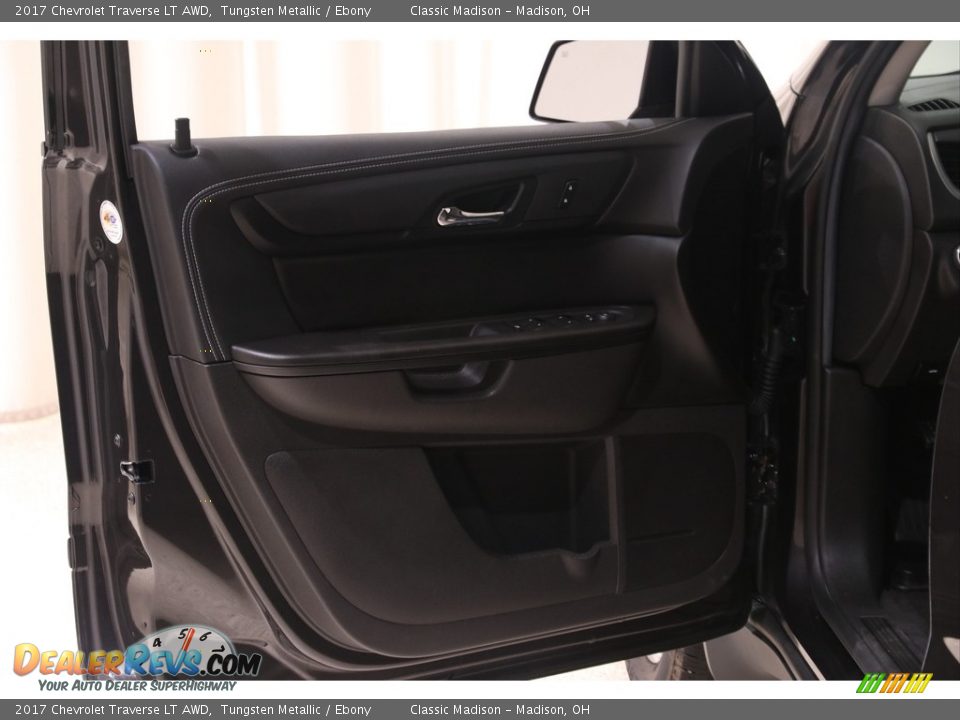 2017 Chevrolet Traverse LT AWD Tungsten Metallic / Ebony Photo #4