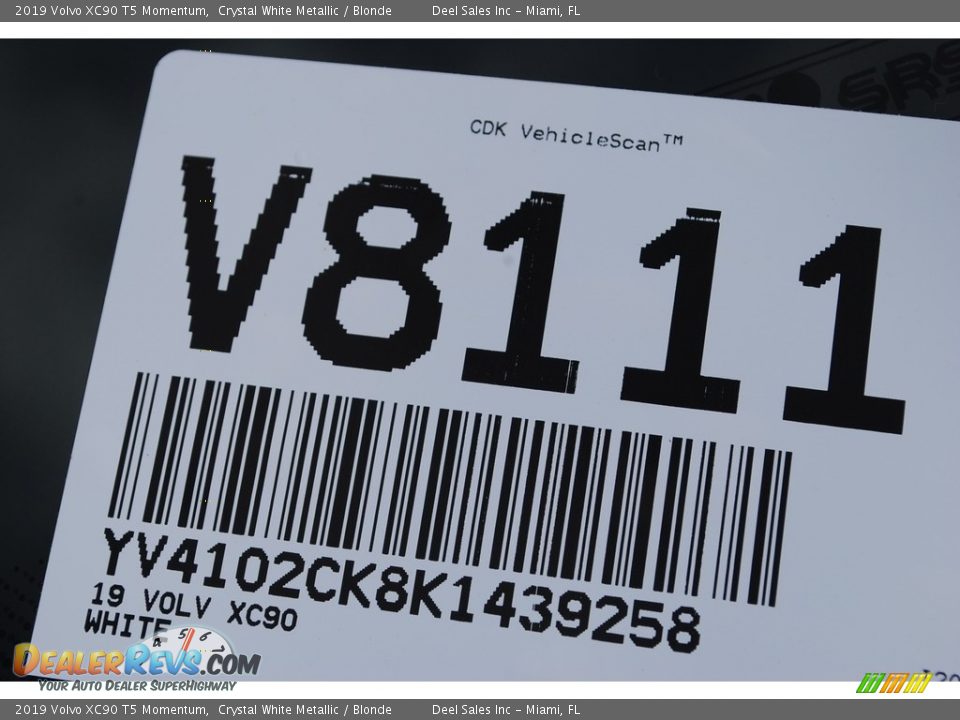 2019 Volvo XC90 T5 Momentum Crystal White Metallic / Blonde Photo #20