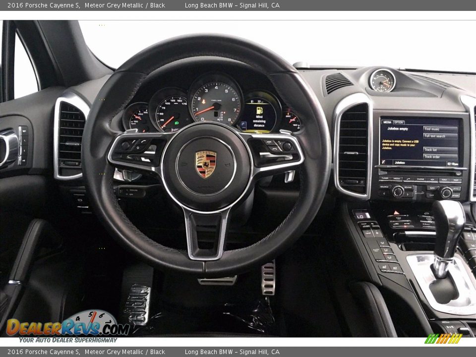 Dashboard of 2016 Porsche Cayenne S Photo #4