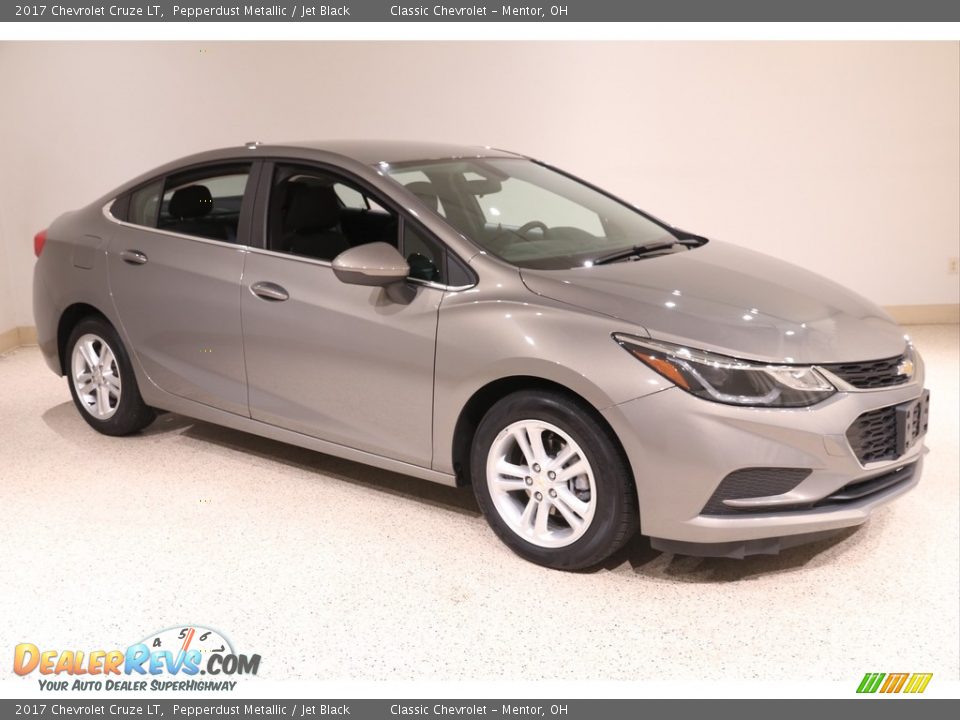 2017 Chevrolet Cruze LT Pepperdust Metallic / Jet Black Photo #1
