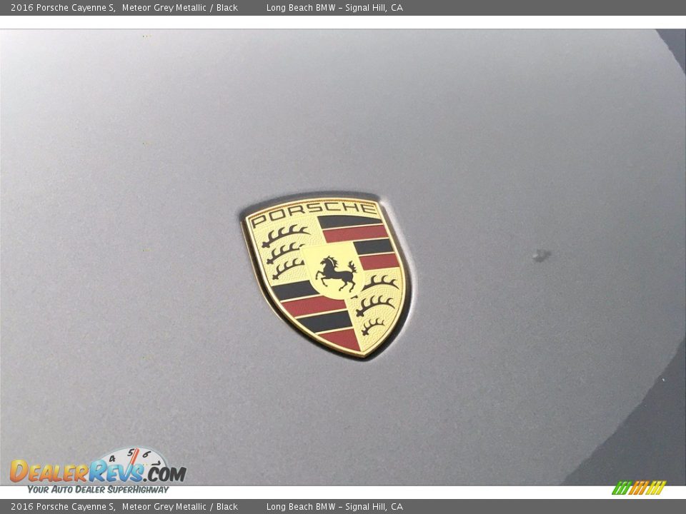 2016 Porsche Cayenne S Logo Photo #33