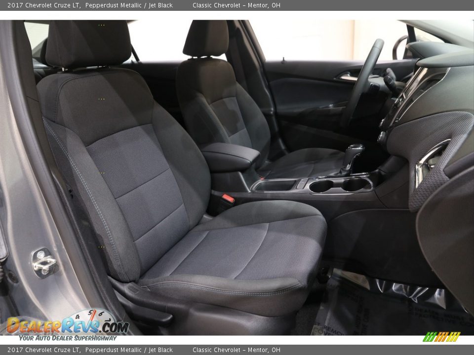 2017 Chevrolet Cruze LT Pepperdust Metallic / Jet Black Photo #13