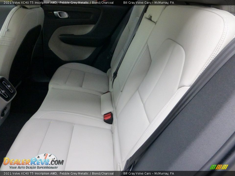 Rear Seat of 2021 Volvo XC40 T5 Inscription AWD Photo #8
