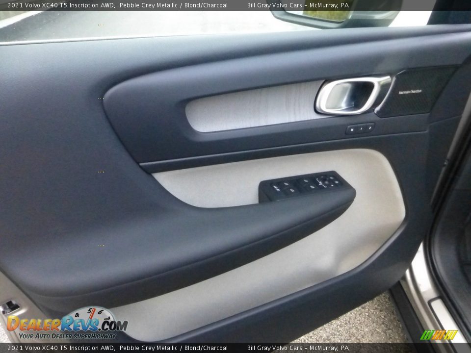Door Panel of 2021 Volvo XC40 T5 Inscription AWD Photo #10