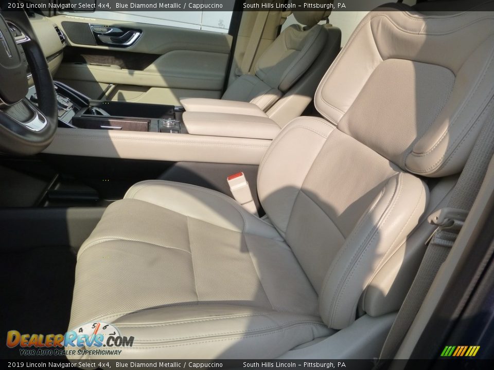 Front Seat of 2019 Lincoln Navigator Select 4x4 Photo #16