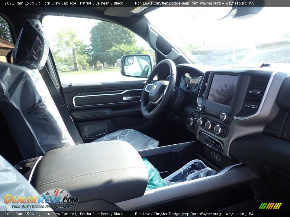 2021 Ram 1500 Big Horn Crew Cab 4x4 Patriot Blue Pearl / Black Photo #12