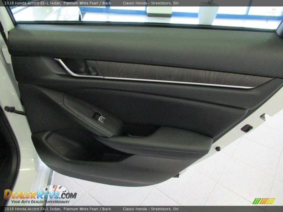 2018 Honda Accord EX-L Sedan Platinum White Pearl / Black Photo #18