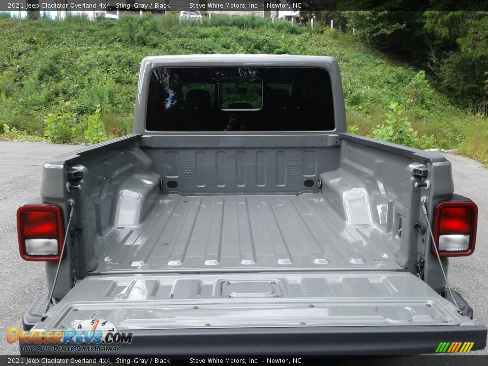 2021 Jeep Gladiator Overland 4x4 Sting-Gray / Black Photo #9