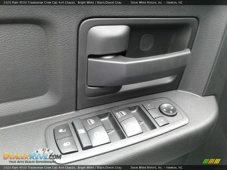 2020 Ram 4500 Tradesman Crew Cab 4x4 Chassis Bright White / Black/Diesel Gray Photo #16