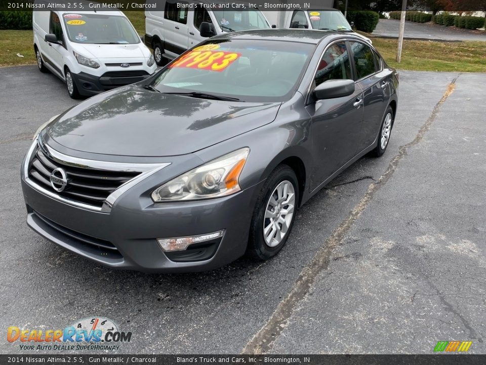 2014 Nissan Altima 2.5 S Gun Metallic / Charcoal Photo #2