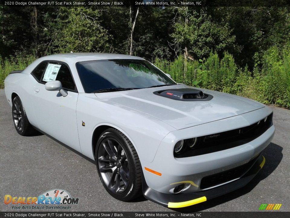 Front 3/4 View of 2020 Dodge Challenger R/T Scat Pack Shaker Photo #4