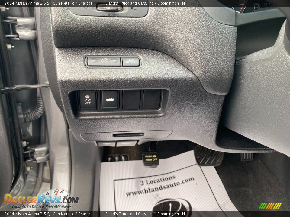 2014 Nissan Altima 2.5 S Gun Metallic / Charcoal Photo #22