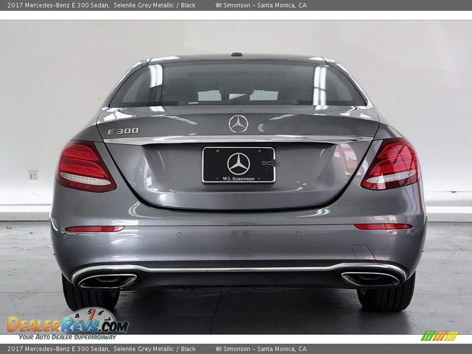 2017 Mercedes-Benz E 300 Sedan Selenite Grey Metallic / Black Photo #3