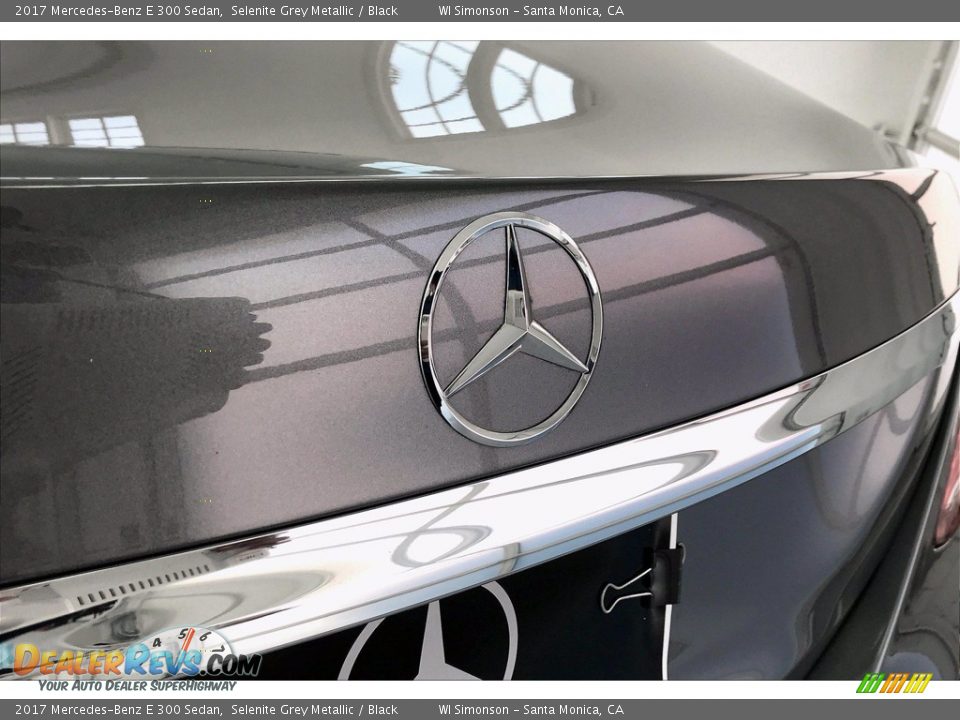 2017 Mercedes-Benz E 300 Sedan Selenite Grey Metallic / Black Photo #7