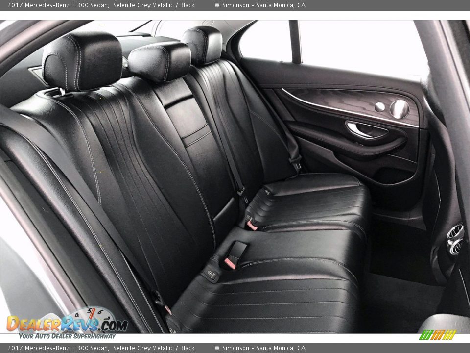 2017 Mercedes-Benz E 300 Sedan Selenite Grey Metallic / Black Photo #13