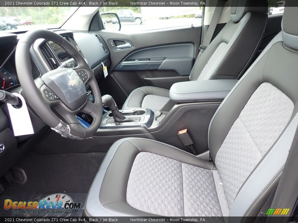 Front Seat of 2021 Chevrolet Colorado Z71 Crew Cab 4x4 Photo #13